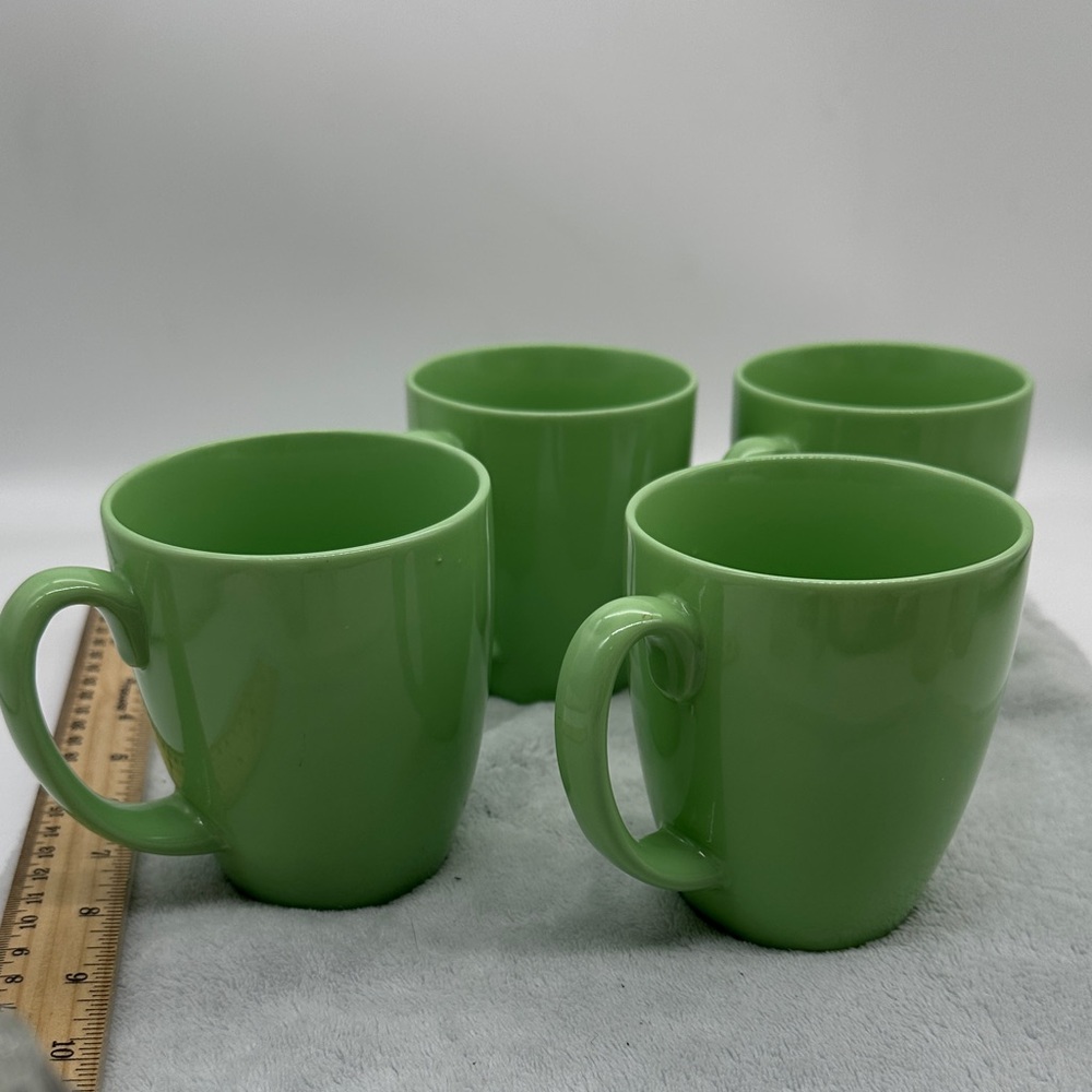 Vintage Corelle Stoneware Pastel Green Coffee Mugs 8oz. Capacity-Quantity 4
